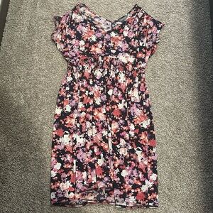 Daisy Fuentes floral dress size M